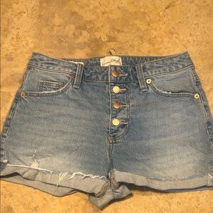 Women’s button-fly jean shorts by Universal Thread, size 25